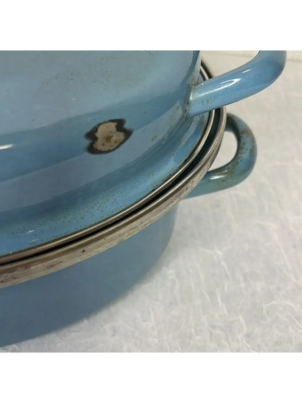 Vintage 2 Piece Blue 13” Enamelware Roaster